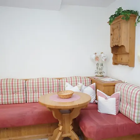 Guest house Achental 3*