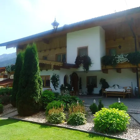 Achental 3* Пертизау