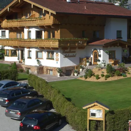 Achental 3* Пертизау