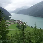 Achental Gæstehus 3*