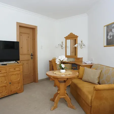 Achental Guest house