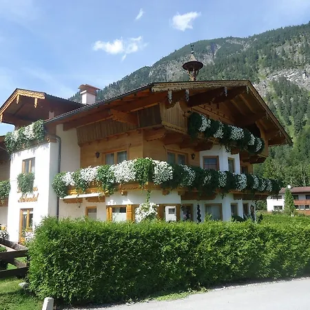 Guest house Achental